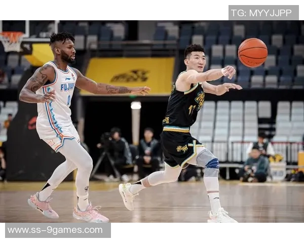 罚单迟到+标准模糊?CBA规则履行者不该只是球员 罚单迟到+标准模糊?CBA规则履行者不该只是球员