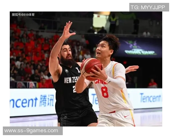 赵睿晒游戏截图引怒骂网友：表现差因凌晨打游戏